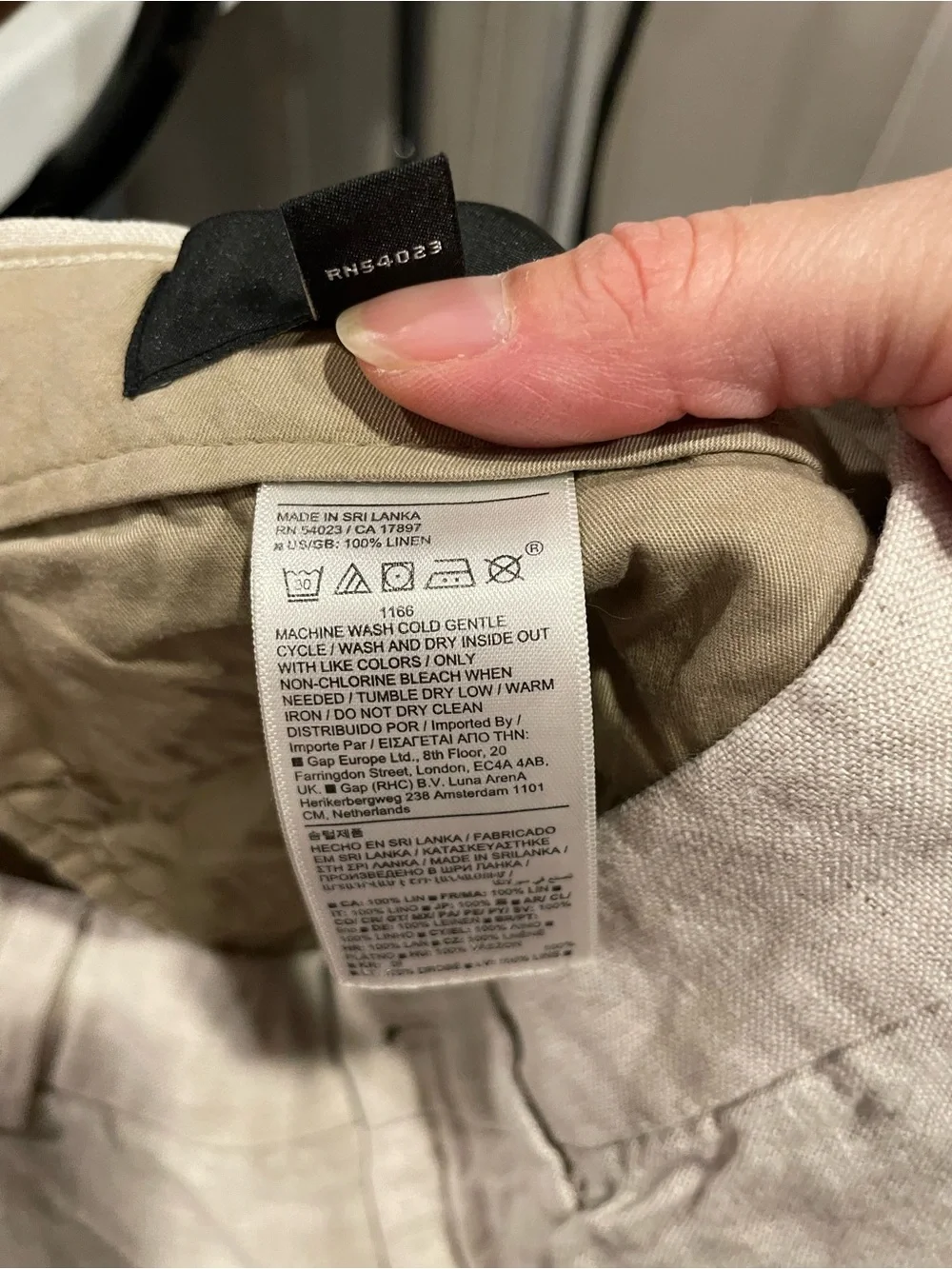 Classic tan linen breezy shorts beach vacation everyday Banana Republic preppy